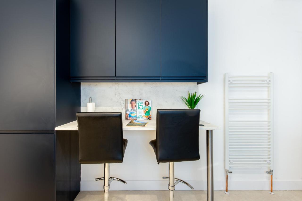 Luxe Maisonette- Parking, 4K Tvs, Leds, Local Snacks And More! Bath Exteriör bild