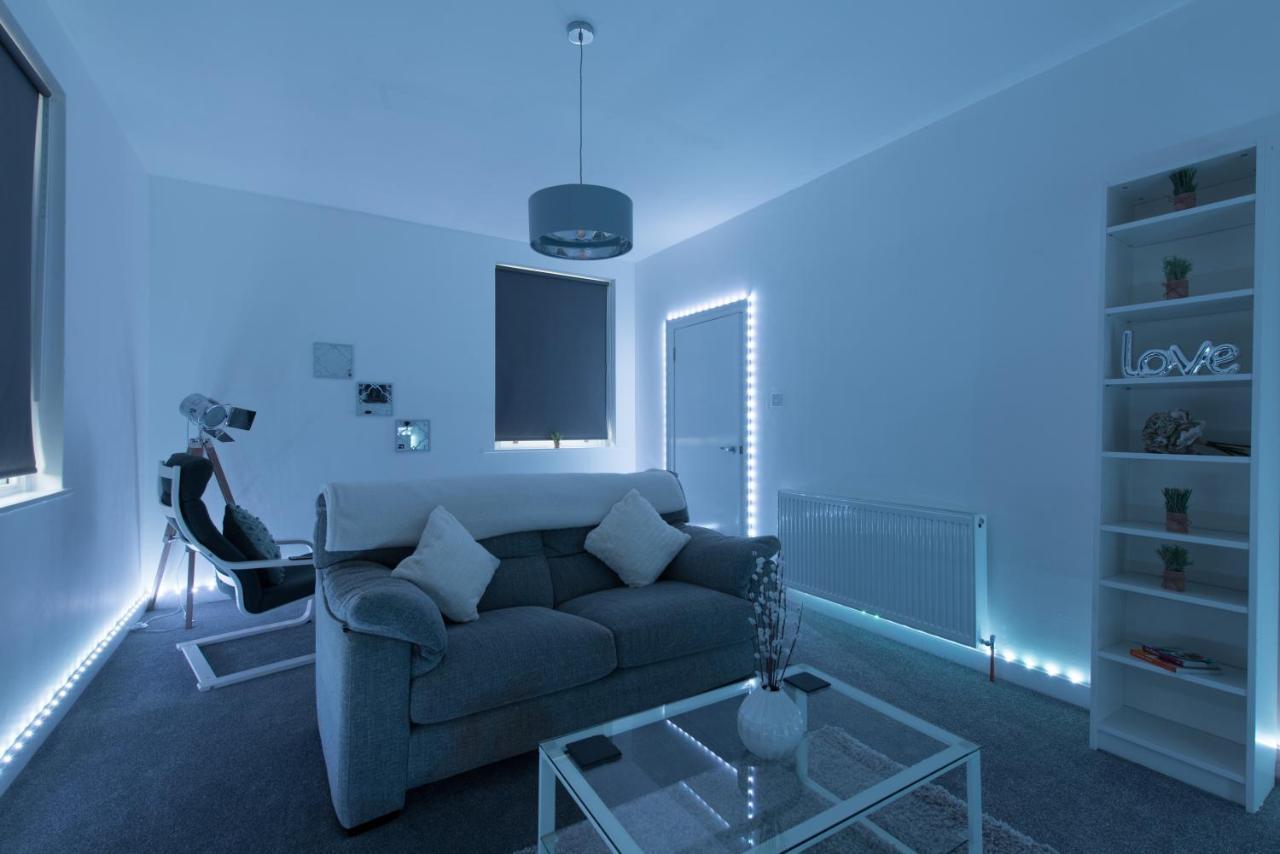 Luxe Maisonette- Parking, 4K Tvs, Leds, Local Snacks And More! Bath Exteriör bild