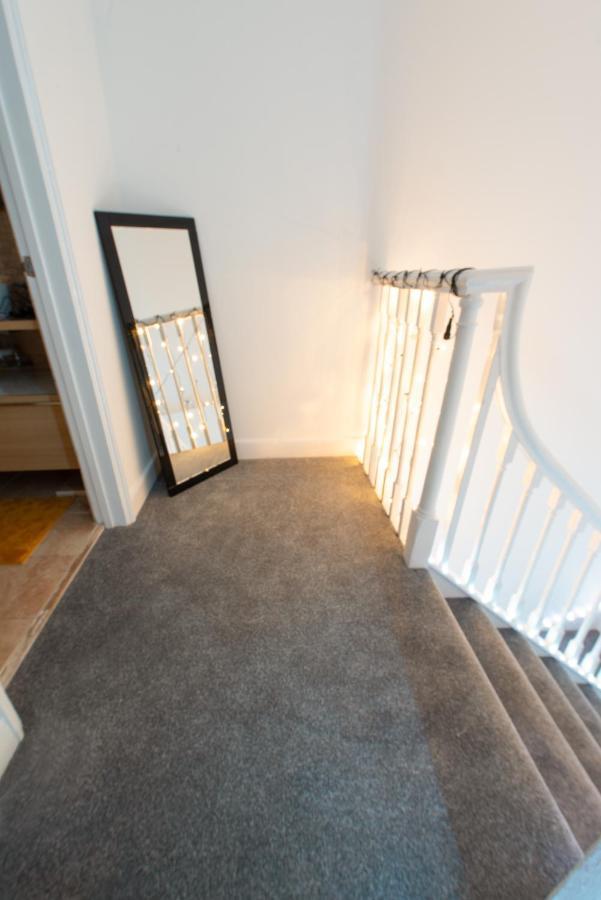 Luxe Maisonette- Parking, 4K Tvs, Leds, Local Snacks And More! Bath Exteriör bild