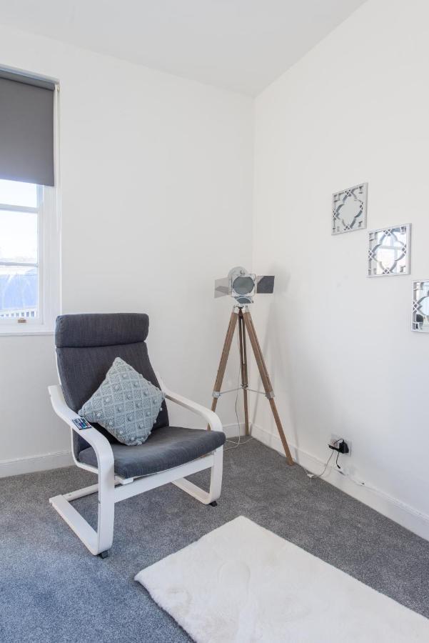 Luxe Maisonette- Parking, 4K Tvs, Leds, Local Snacks And More! Bath Exteriör bild